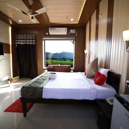 Bundeli Farm Resort & Banquet Orchha Εξωτερικό φωτογραφία