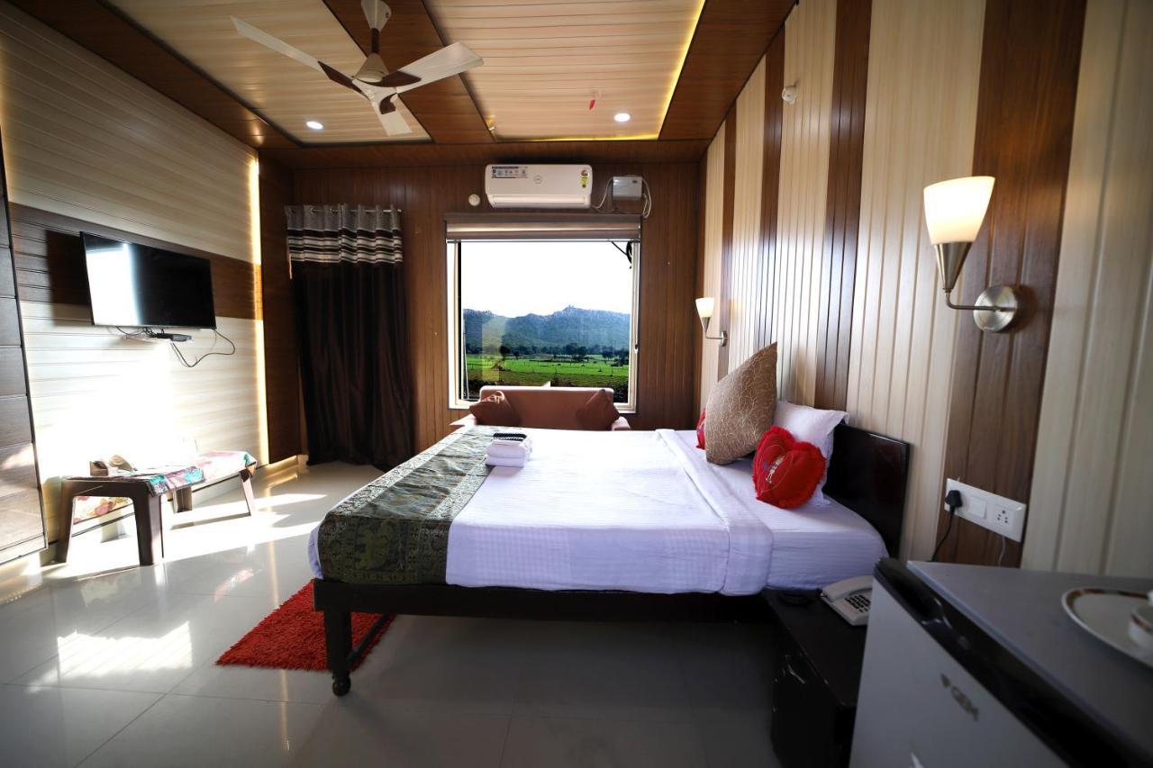 Bundeli Farm Resort & Banquet Orchha Εξωτερικό φωτογραφία