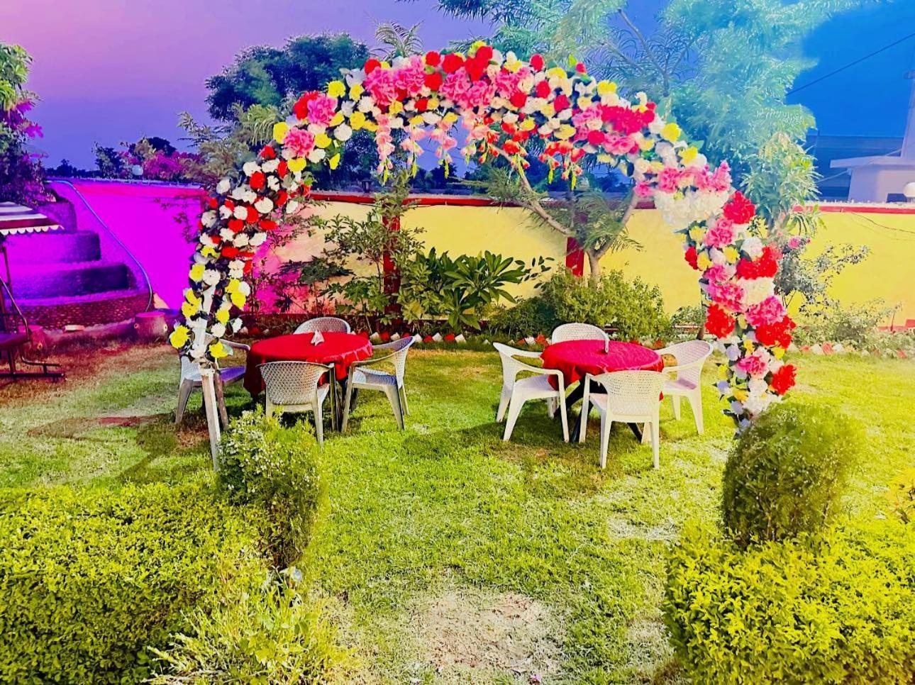 Bundeli Farm Resort & Banquet Orchha Εξωτερικό φωτογραφία