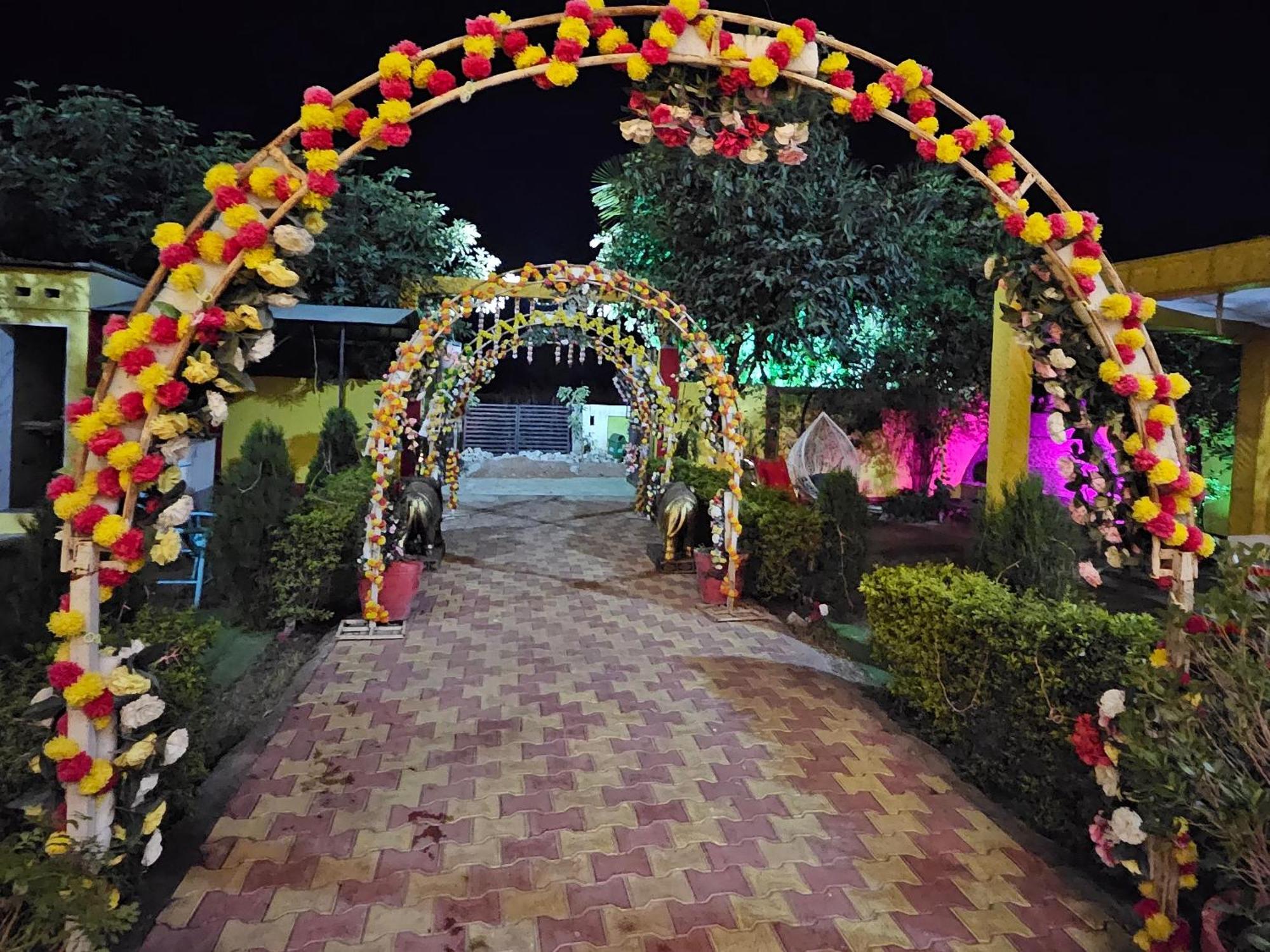 Bundeli Farm Resort & Banquet Orchha Εξωτερικό φωτογραφία